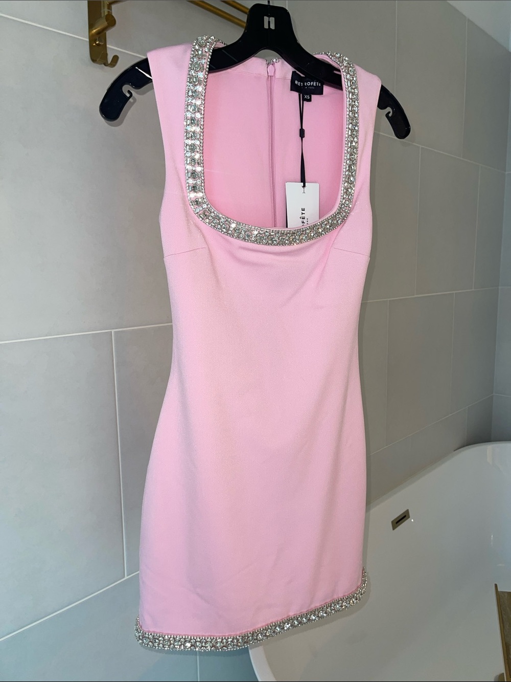 đź’ŤNWT Retrofete Bexley Pink Embellished Mini Dress XS/Sold Outđź’Ť - Picture 3 of 14
